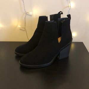 Mossimo Black Cut-Out, Heeled Booties